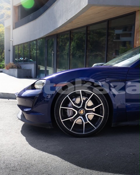 Big with watermark porsche panamera taraz georgiyev 6500
