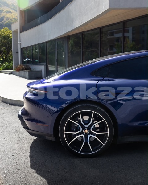 Big with watermark porsche panamera taraz georgiyev 6500