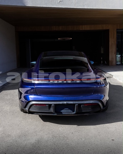 Big with watermark porsche panamera taraz georgiyev 6500