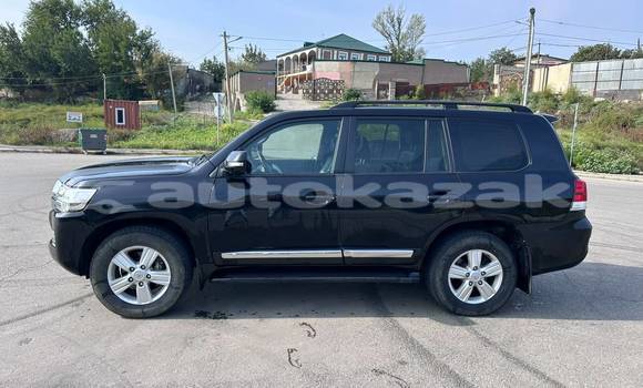 Buy Used Toyota Land Cruiser Black Car in Georgiyev in Taraz Buy Used Toyota Land Cruiser Black Car in Georgiyev in Taraz
