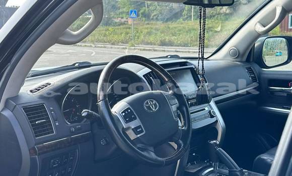 Buy Used Toyota Land Cruiser Black Car in Georgiyev in Taraz Buy Used Toyota Land Cruiser Black Car in Georgiyev in Taraz