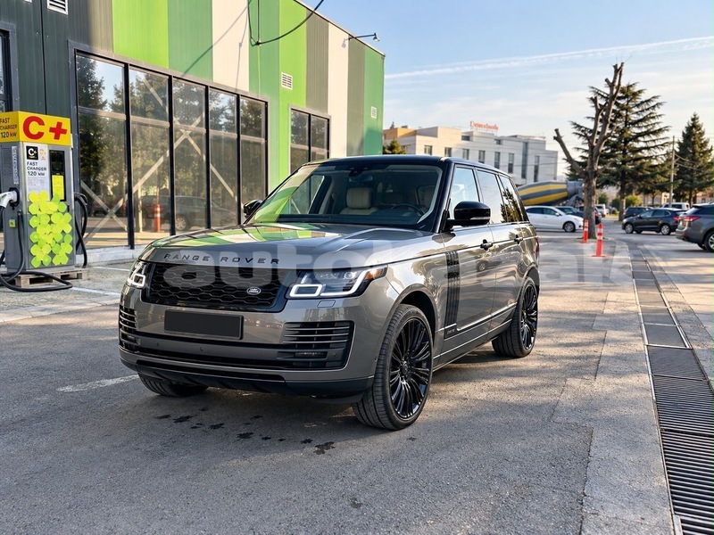 Big with watermark land rover range rover vogue taraz georgiyev 6540