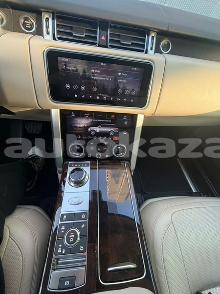 Big with watermark land rover range rover vogue taraz georgiyev 6540