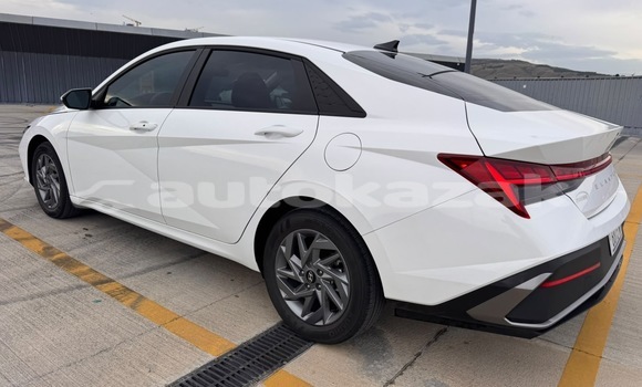 Buy Used Hyundai Elantra White Car in Georgiyev in Taraz Buy Used Hyundai Elantra White Car in Georgiyev in Taraz