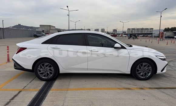 Buy Used Hyundai Elantra White Car in Georgiyev in Taraz Buy Used Hyundai Elantra White Car in Georgiyev in Taraz