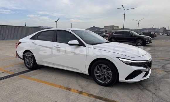 Buy Used Hyundai Elantra White Car in Georgiyev in Taraz Buy Used Hyundai Elantra White Car in Georgiyev in Taraz