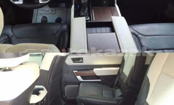 Buy Used Toyota Sequoia Black Car in Aktau in Karagandi Buy Used Toyota Sequoia Black Car in Aktau in Karagandi