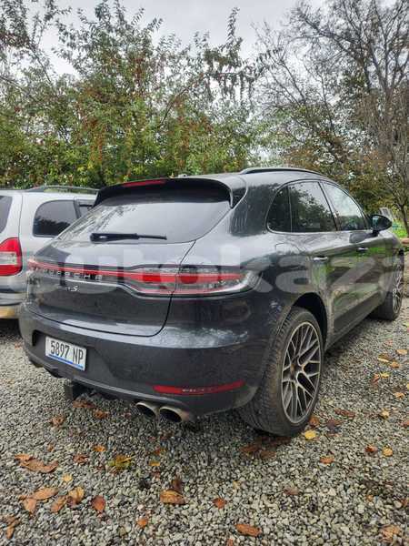 Big with watermark porsche macan taraz georgiyev 6613