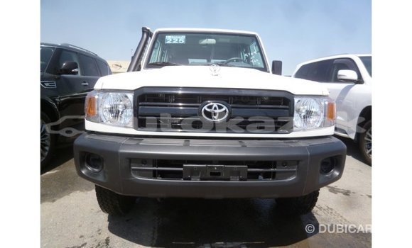 Buy Import Toyota Land Cruiser White Car in Import - Dubai in Akmecet Buy Import Toyota Land Cruiser White Car in Import - Dubai in Akmecet