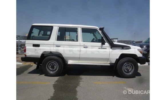 Buy Import Toyota Land Cruiser White Car in Import - Dubai in Akmecet Buy Import Toyota Land Cruiser White Car in Import - Dubai in Akmecet