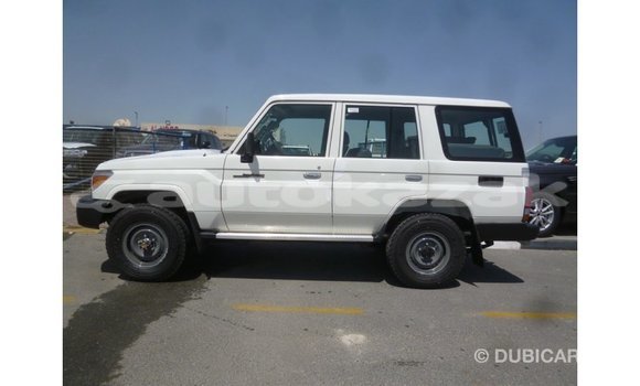 Buy Import Toyota Land Cruiser White Car in Import - Dubai in Akmecet Buy Import Toyota Land Cruiser White Car in Import - Dubai in Akmecet
