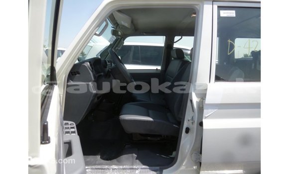 Buy Import Toyota Land Cruiser White Car in Import - Dubai in Akmecet Buy Import Toyota Land Cruiser White Car in Import - Dubai in Akmecet