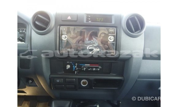 Buy Import Toyota Land Cruiser White Car in Import - Dubai in Akmecet Buy Import Toyota Land Cruiser White Car in Import - Dubai in Akmecet