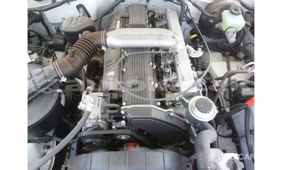 Buy Import Toyota Land Cruiser White Car in Import - Dubai in Akmecet Buy Import Toyota Land Cruiser White Car in Import - Dubai in Akmecet