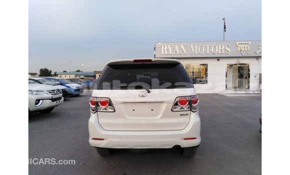Buy Import Toyota Fortuner White Car in Import - Dubai in Akmecet Buy Import Toyota Fortuner White Car in Import - Dubai in Akmecet