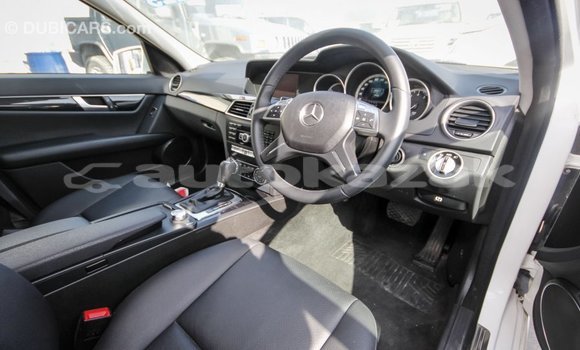 Buy Import Mercedes-Benz 200 White Car in Import - Dubai in Akmecet Buy Import Mercedes-Benz 200 White Car in Import - Dubai in Akmecet