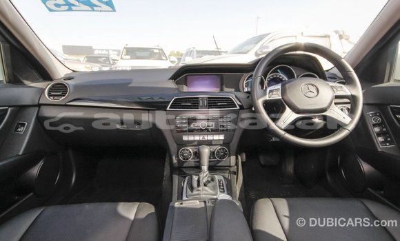 Buy Import Mercedes-Benz 200 White Car in Import - Dubai in Akmecet Buy Import Mercedes-Benz 200 White Car in Import - Dubai in Akmecet