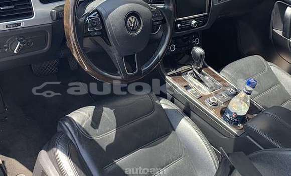 Buy Used Volkswagen Touareg White Car in Atyrau in Atirau