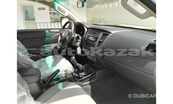 Buy Import Mitsubishi L200 White Car in Import - Dubai in Akmecet Buy Import Mitsubishi L200 White Car in Import - Dubai in Akmecet