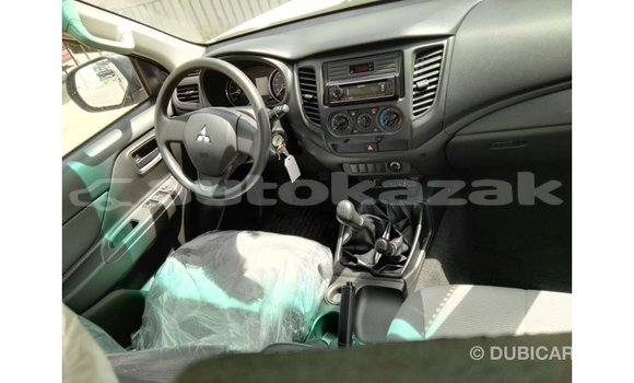 Buy Import Mitsubishi L200 White Car in Import - Dubai in Akmecet Buy Import Mitsubishi L200 White Car in Import - Dubai in Akmecet