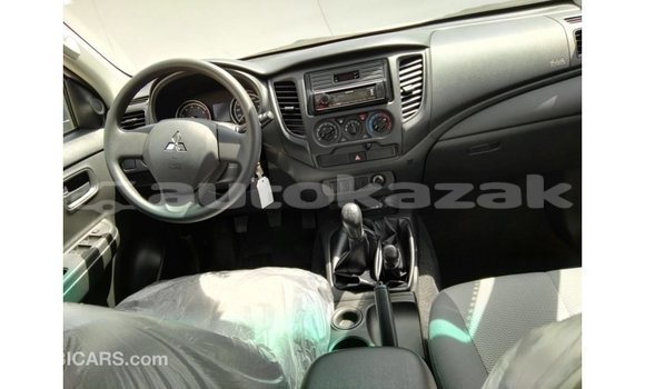 Buy Import Mitsubishi L200 White Car in Import - Dubai in Akmecet Buy Import Mitsubishi L200 White Car in Import - Dubai in Akmecet