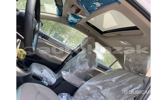 Buy Import Hyundai Elantra White Car in Import - Dubai in Akmecet Buy Import Hyundai Elantra White Car in Import - Dubai in Akmecet