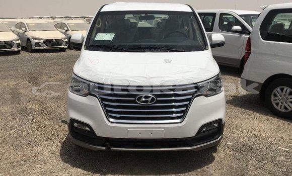 Buy Import Hyundai Accent White Car in Import - Dubai in Akmecet Buy Import Hyundai Accent White Car in Import - Dubai in Akmecet