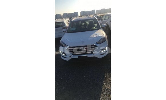 Buy Import Hyundai Tucson White Car in Import - Dubai in Akmecet Buy Import Hyundai Tucson White Car in Import - Dubai in Akmecet