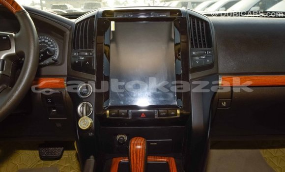 Buy Import Toyota Land Cruiser White Car in Import - Dubai in Akmecet Buy Import Toyota Land Cruiser White Car in Import - Dubai in Akmecet