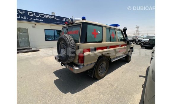 Buy Import Toyota Land Cruiser White Car in Import - Dubai in Akmecet Buy Import Toyota Land Cruiser White Car in Import - Dubai in Akmecet