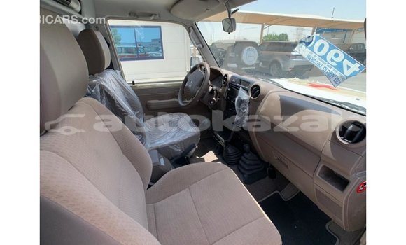 Buy Import Toyota Land Cruiser White Car in Import - Dubai in Akmecet Buy Import Toyota Land Cruiser White Car in Import - Dubai in Akmecet