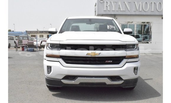 Buy Import Chevrolet Silverado White Car in Import - Dubai in Akmecet