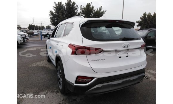 Buy Import Hyundai Santa Fe White Car in Import - Dubai in Akmecet Buy Import Hyundai Santa Fe White Car in Import - Dubai in Akmecet