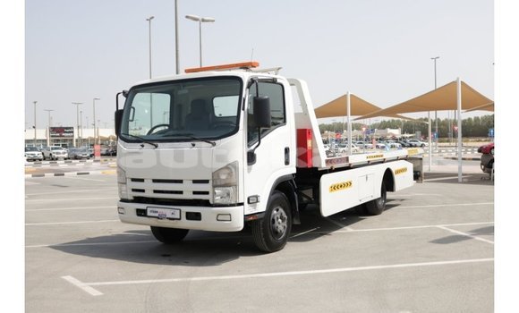 Buy Import Isuzu Rodeo White Car in Import - Dubai in Akmecet