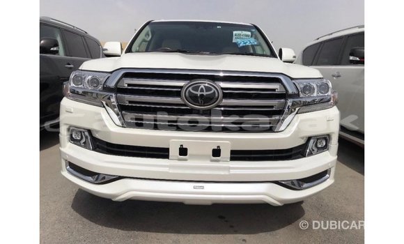 Buy Import Toyota Land Cruiser White Car in Import - Dubai in Akmecet Buy Import Toyota Land Cruiser White Car in Import - Dubai in Akmecet