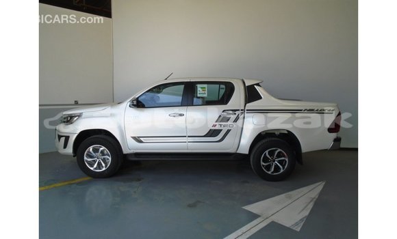 Buy Import Toyota Hilux White Car in Import - Dubai in Akmecet Buy Import Toyota Hilux White Car in Import - Dubai in Akmecet