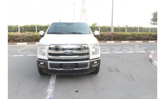 Buy Import Ford Club Wagon White Car in Import - Dubai in Akmecet