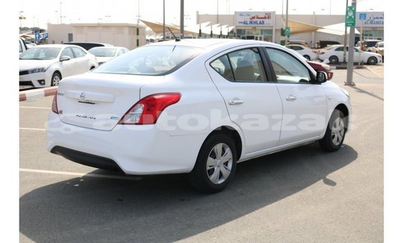 Buy Import Nissan Sunny White Car in Import - Dubai in Akmecet